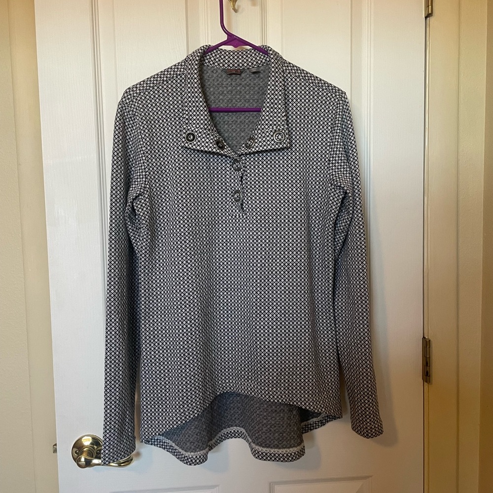 Merrell top